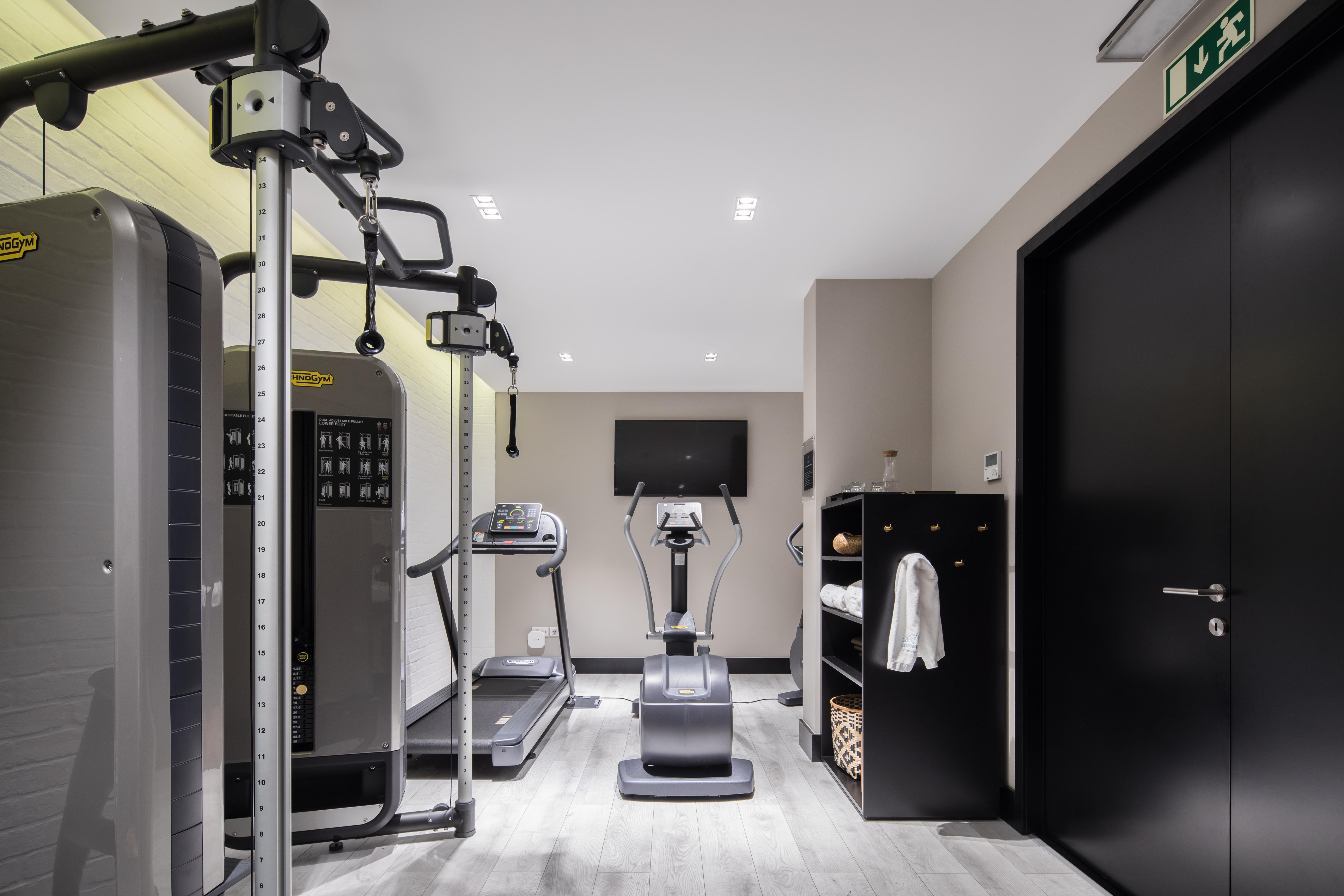 路米亚罗斯水疗酒店 Lisboa 外观 照片 The gym at the hotel