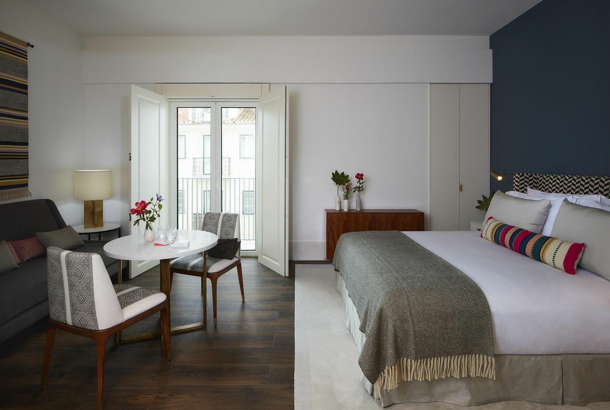 路米亚罗斯水疗酒店 Lisboa 外观 照片 A room at the hotel